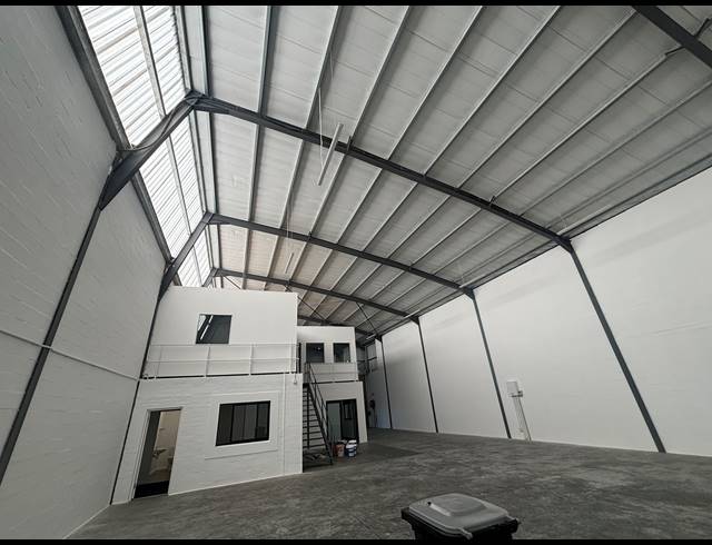 494M² FACTORY TO LET IN FIRGROVE